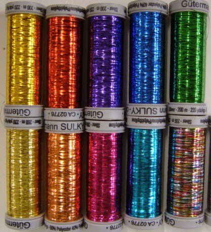 jackiegaleart's tweet photo. Can't beat a bit of bling! Silk sarees & metal threads for summer show work @ArtSourceUK #texture #coour #art #silk https://t.co/1qQyOIK9d5