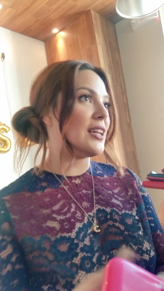 Push_Alerts's tweet photo. Good news: KC is coming back on TV soon! Accdg to her she would be signing a contract with ABS-CBN again. #KCsCloset https://t.co/uuvJATpMcy