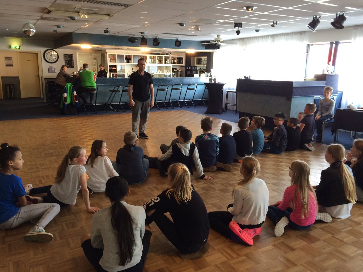 cocongroep7's tweet photo. Proefles streetdance!!!! https://t.co/lONQbsX2Dx