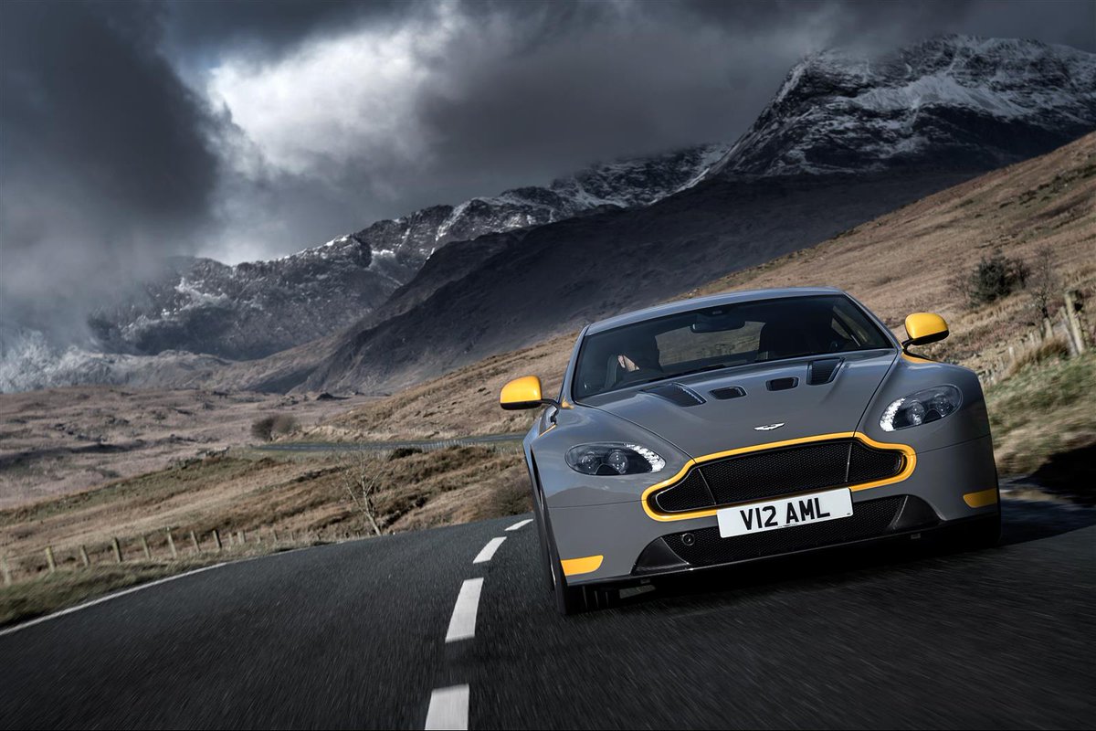 V12 Vantage S with manual transmission - championing tradition and total driver engagement: astnmrt.in/1SzeQpc