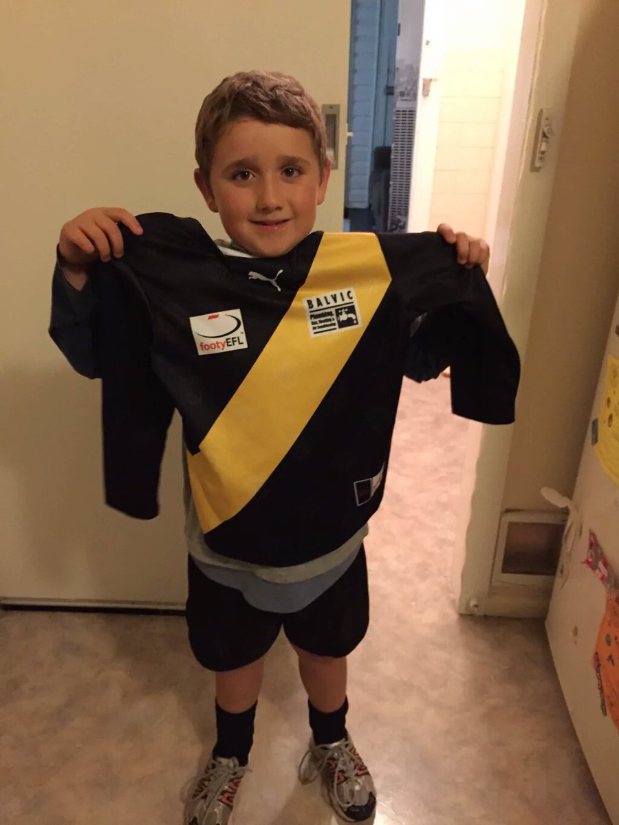 simonshirley72's tweet photo. Officially a @MitchamJFC player! 👍U8s No.4 #prouddad #jumperpresentation https://t.co/fuotUj4zPy