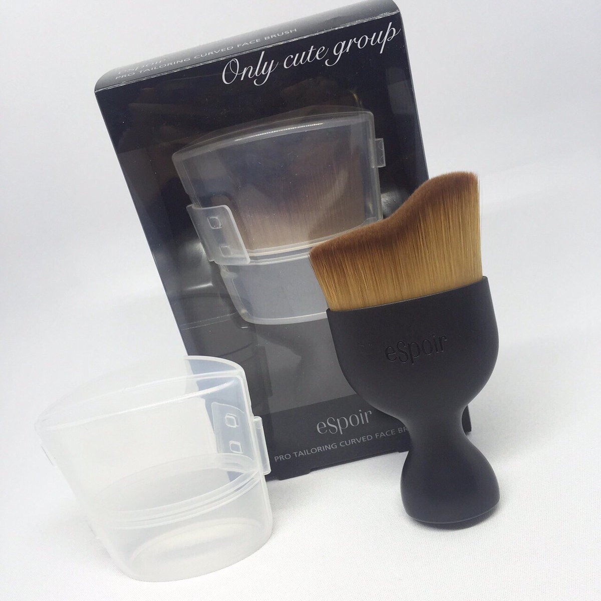 keshouhinmakeup's tweet photo. แปรงลงรองพื้นตัวดัง มาเเรง espoir pro tailoring curved face brush แปรงรองพื้น จาก eSpoir #ขายของ https://t.co/Hrb9Raaf5x