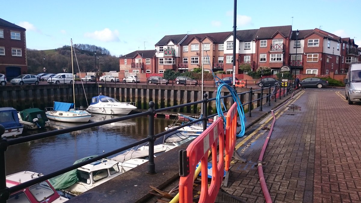 Adv_Ruby_Amy's tweet image. Nice weather for filming! 😝 @Cravens