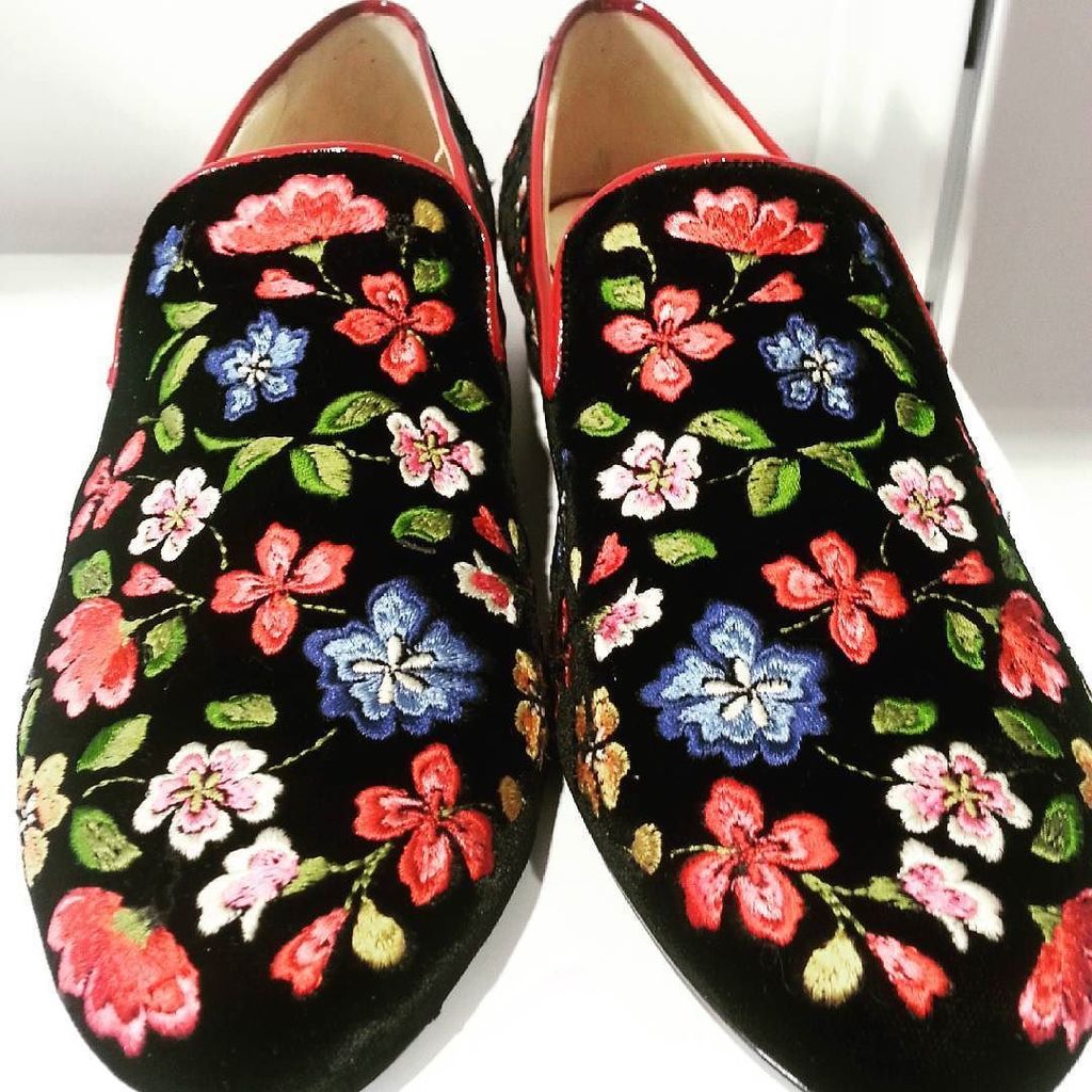 gioiamagazine's tweet photo. Viva il @madeinitaly di @Fragiacomo #shoesoftheday #accessori #falllwinter2016 #gioialive https://t.co/nJVsQVBvpD https://t.co/76JBksHuLU