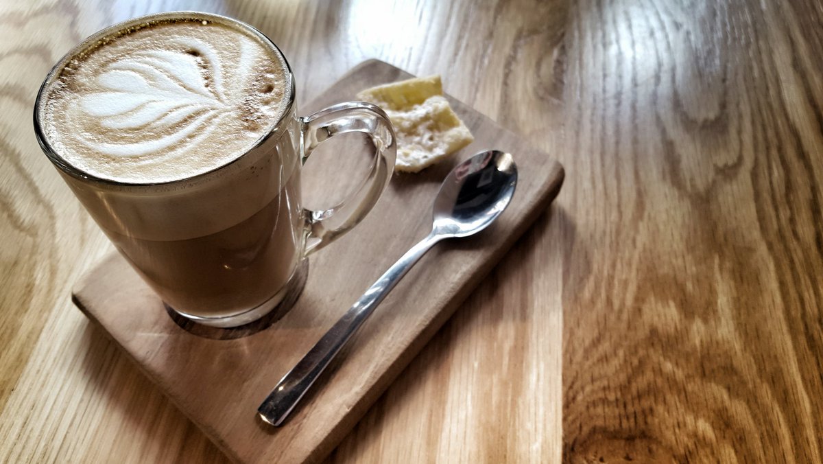 New spot exploring with <a href="/Liannev86/">Lianne</a>. Today: <a href="/SMAKdeli/">SMAK Delicatessen</a> in Bree Street