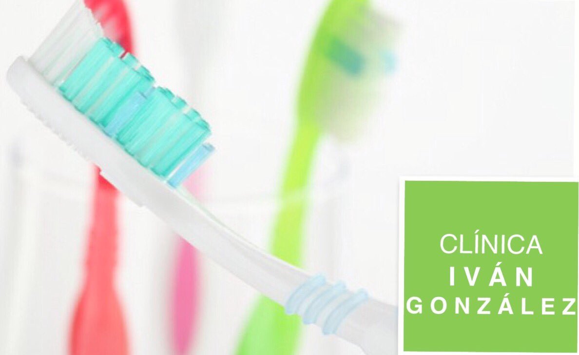 ivangonzalez_dr's tweet photo. Un cepillo dental debe ser pequeño para llegar a todas las zonas de la boca y dureza Suave para no dañar las encías https://t.co/e3sC1WdhWM