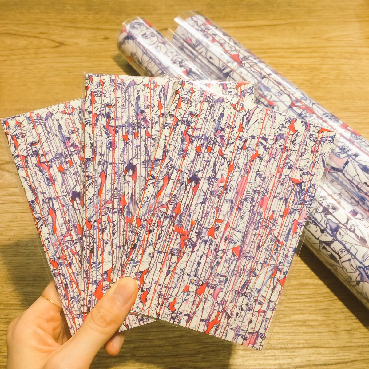 ブックユニオン新宿 営業中 イラストレーターmemoこと山根慶丈さんのzine ポスター Omawari 残り少なくなってきました 完全限定商品ですのでお見逃しなく 警察官のドローイング集です Zine 650円 税 ポスター 1 800円 税 T Co 1oyyvliwqt