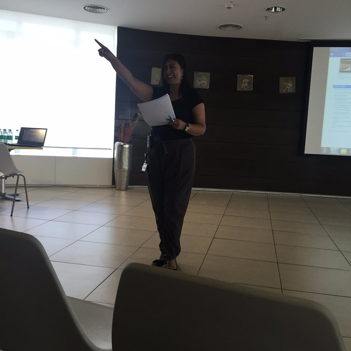 sharmilagrao's tweet image. #EMC #EOS2 Employee Appreciation Day.....The warm up game