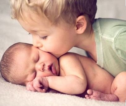 ReaMaternity's tweet photo. αγάπη από την πρώτη κιόλας στιγμή... #bigbrothersbigsisters #reamaternity #REAthens https://t.co/JU7LQ1ppn7