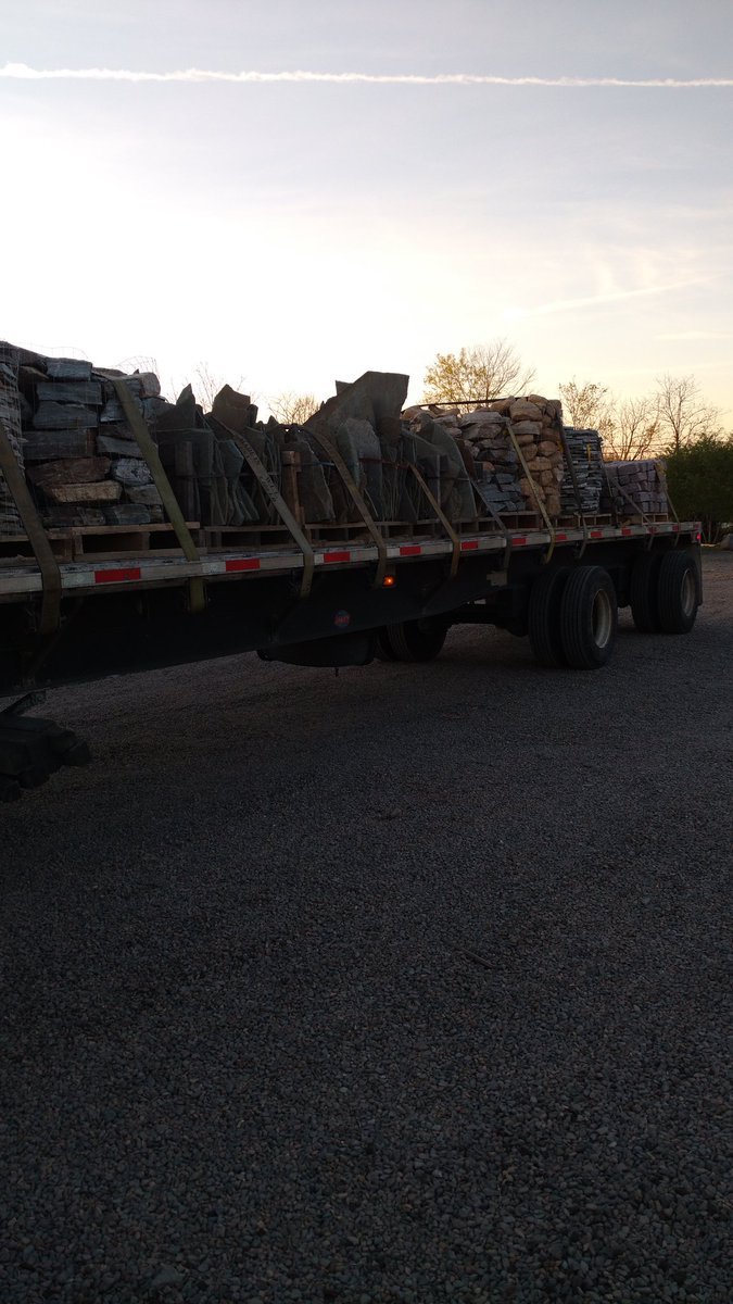 elkwoodstone's tweet photo. Lots of new inventory came in this morning! Brown boulders, flagstone and lots more! Now, where to put it
#NeedRoom. https://t.co/Ln9m54S1iP