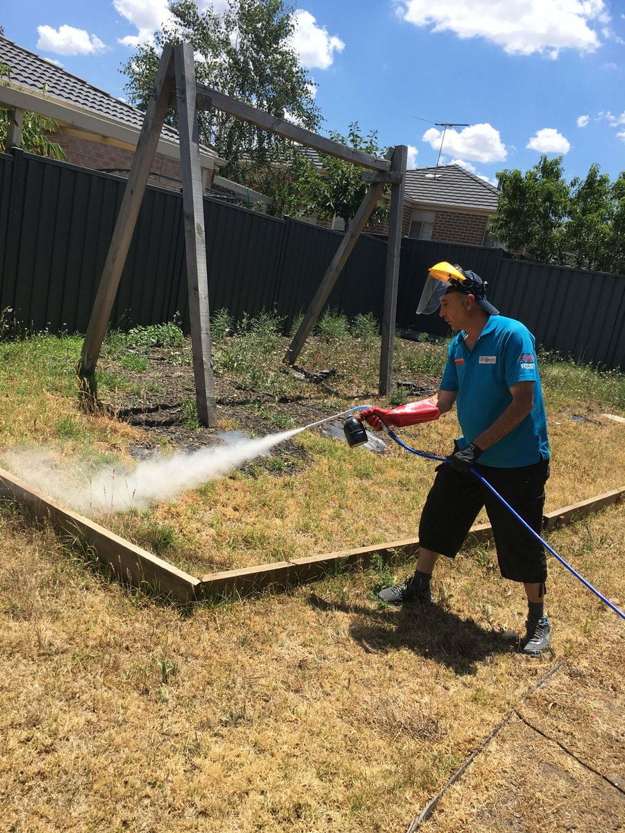 goo.gl/k9GhZu  Contact Anspotless cleaning company for Bond cleaning services in BlackTown and Parramatta.