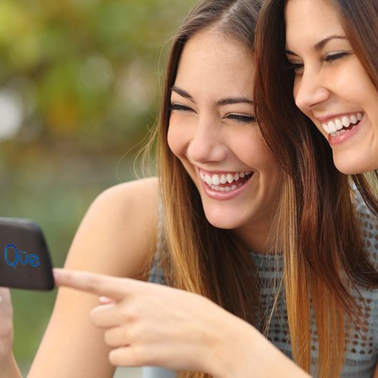 QueProducts's tweet photo. They love taking funny pictures on their #QuePhone #Selfie #Besties https://t.co/Meue3dcNcG