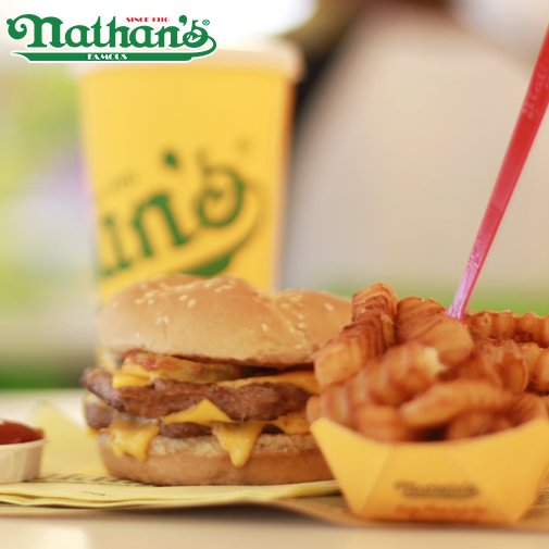 NathansMexico's tweet photo. Arma tu combo con lo que más se te antoje, ¡te esperamos! #Nathans https://t.co/UaX8yLpCk7
