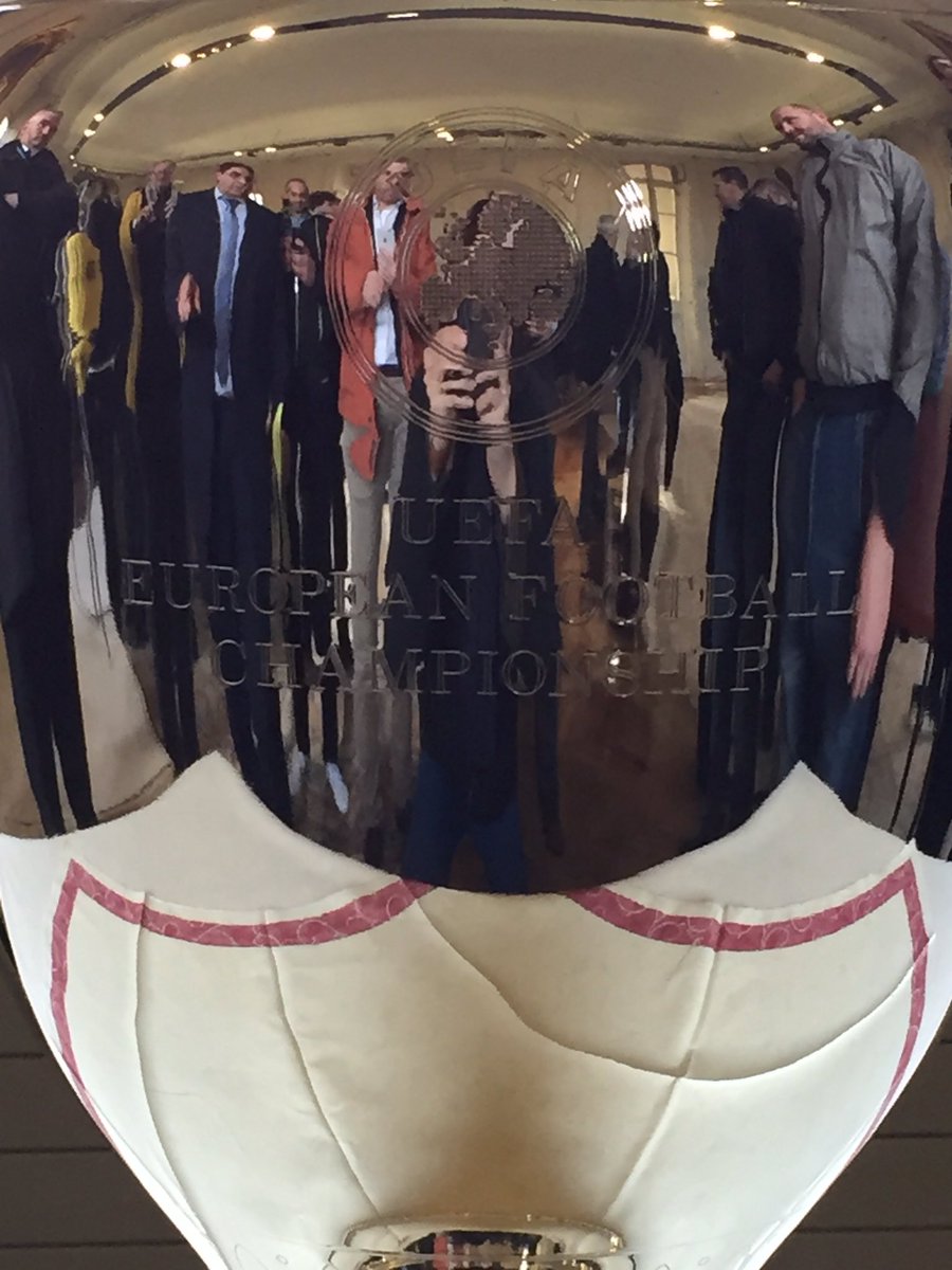 tonsneims's tweet image. Un belge si près de la coupe sera-ce la seule fois #marcwilmots? 😋#euro2016cuppresentationamiens #belreddevils