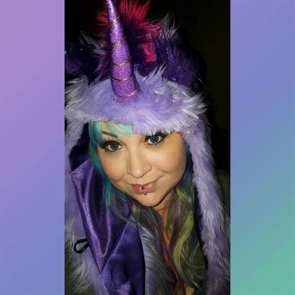 TwiFanClub's tweet photo. #30daysofhoods Day 6:Color!! No explanation necessary=D Lol @spirithoods #spirithoodstribe #spirithoods #spirithood… https://t.co/DxgQLntcTI