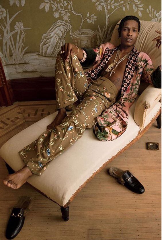 Gucci, desfilará con  un desfile unisex  la próxima temporada. #guccirevolution