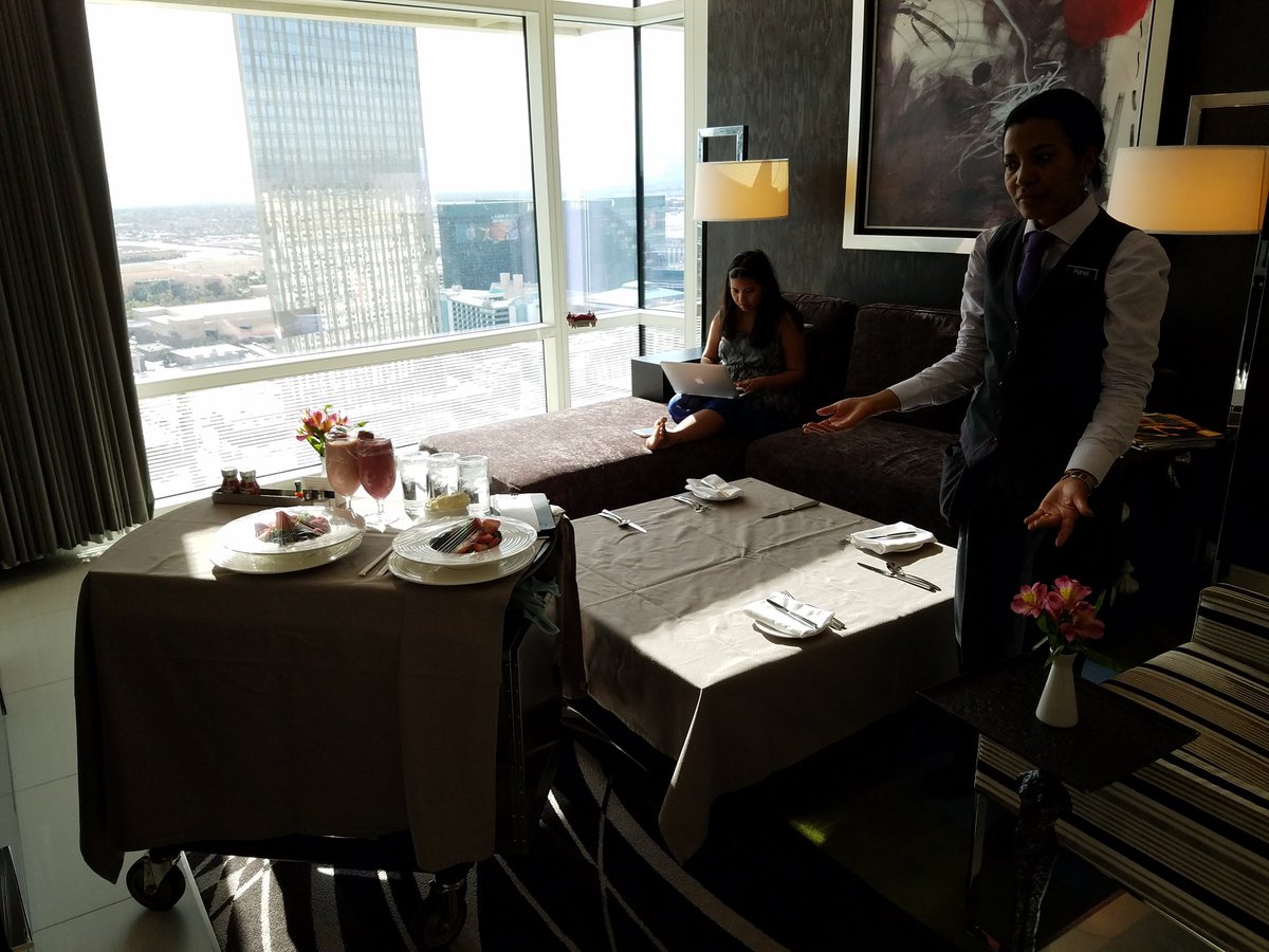 ManTripping's tweet photo. More drone flying with @Mota at @AriaLV Sky Suites during breakfast :) #MenWhoBlogLV https://t.co/bmi5PqJnDr