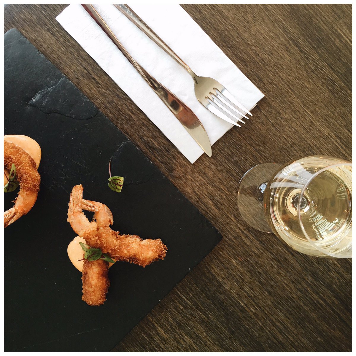 LeNewtown's tweet photo. Nos crevettes tigrées croustillantes à l'aïoli sont exactement ce qu'il vous faut pour bien débuter votre soirée. https://t.co/x85EPrztWp