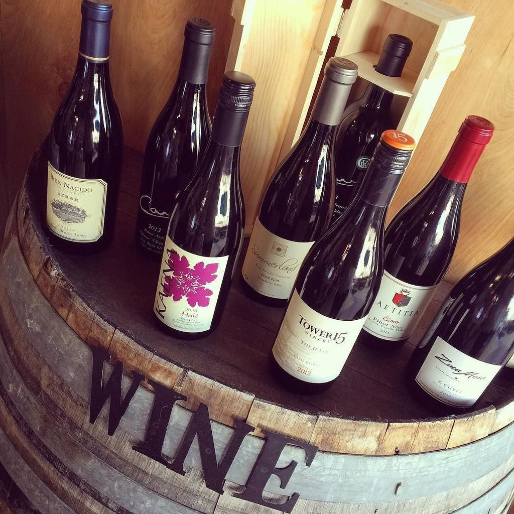 SBgiftbaskets's tweet photo. So many outstanding choices! #winewednesday #winegram #instawine #SBGiftIt #syrah #grenach… https://t.co/CEsRDOrHbC https://t.co/pCJn0kKRTl