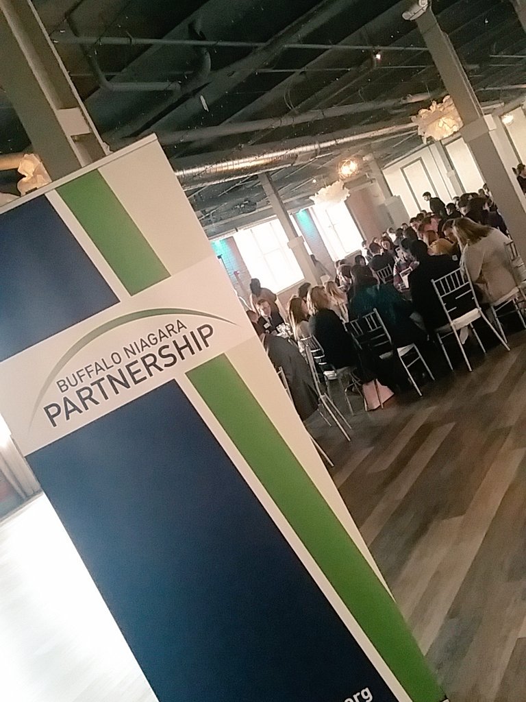 BNP_YP's tweet photo. We are making great #connections over lunch at @BNPartnership #BNPScramble.
We see many of our #BN360 members here! https://t.co/OG1leTJkBZ