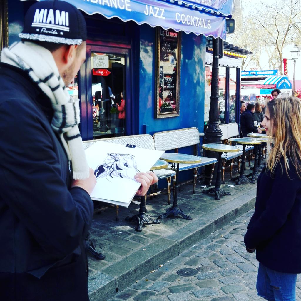 WaliYovan's tweet photo. #Portrait #Montmartre #Paris #artiste #parisianartist #eventperformer https://t.co/e4fm8xjcad