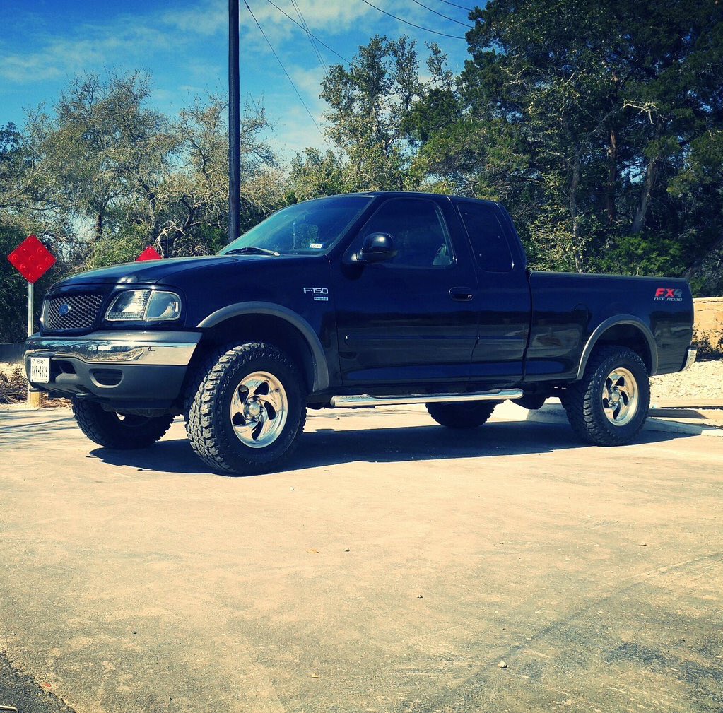 F150Nation's tweet photo. 10th Gens need love 😎 ( @_marcooo13_ ) https://t.co/Gd2u1fS522
