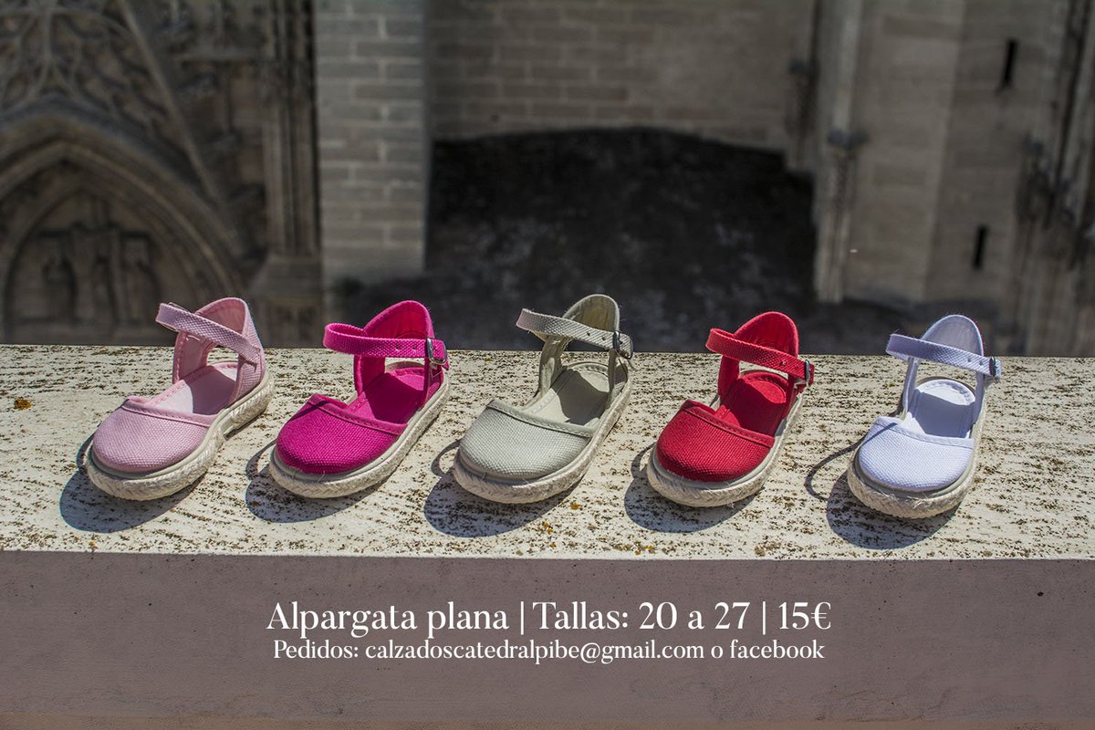 catedralpibe's tweet photo. Seguimos pensando en la Feria:
¡ALPARGATAS!

#FeriaSevilla16 #flamenca #infantil #TDSModa #CalzadosCatedral https://t.co/nmPJOG2eBt
