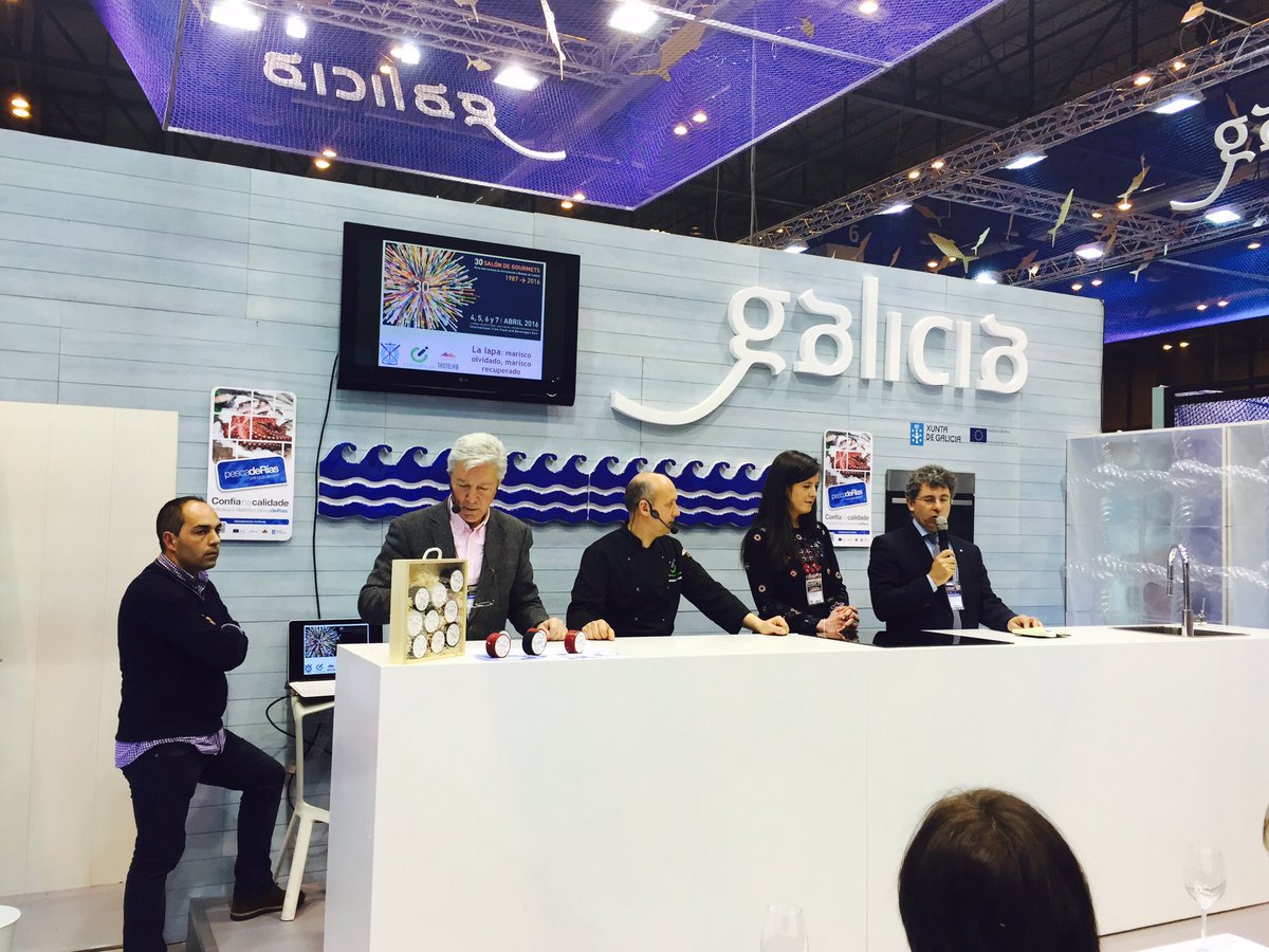 LabTaste's tweet photo. Más #lapa!! @Innova_Oroza @confrara @Xunta @deondesenon con Ignacio Balboa en @SalondeGourmets https://t.co/4gRQdIegTy