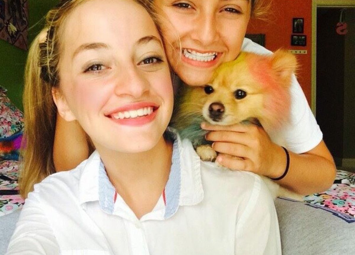 jovithepom's tweet image. you wISH your squad was this cool