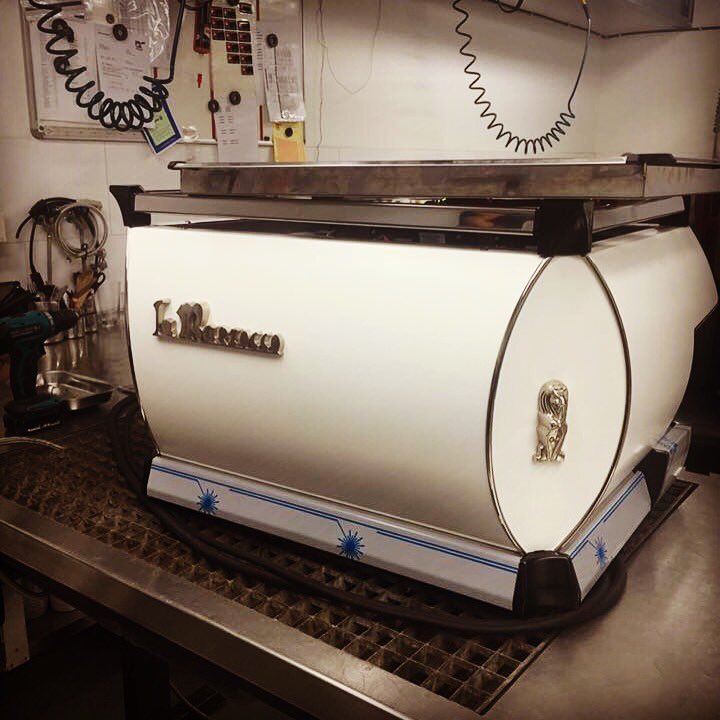 Nu op de werkbank en dus bijna gereed voor mooie #specialtycoffee shots van <a href="/BlancheDael/">Blanche Dael</a> #custom #gb5 #samenwerking