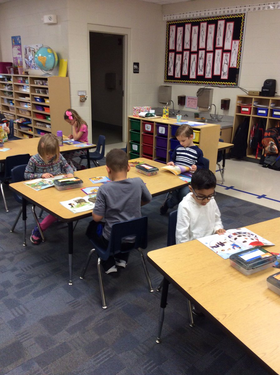Mrs_E_Taggart's tweet photo. Totally engaged! It's a little loud but I love the sound:)#team512 #teamcomanche @Buffaloes_SMSD https://t.co/L3sOkr3mYa