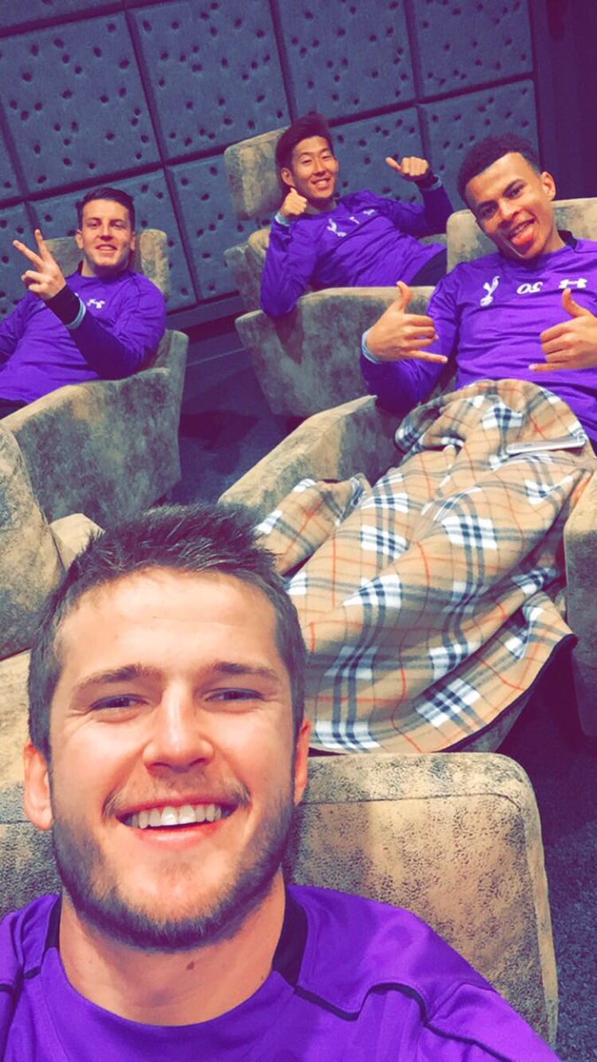 dele_official's tweet photo. Waiting for our second session like... https://t.co/zbFYDYOzIF
