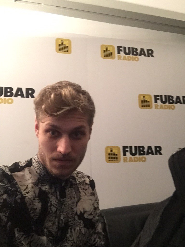 RonocMusic's tweet photo. @FubarRadio are you ready for some Ronoc? #livemusic #radio #London #cake #random #talkingplants https://t.co/0HvadTHBtm