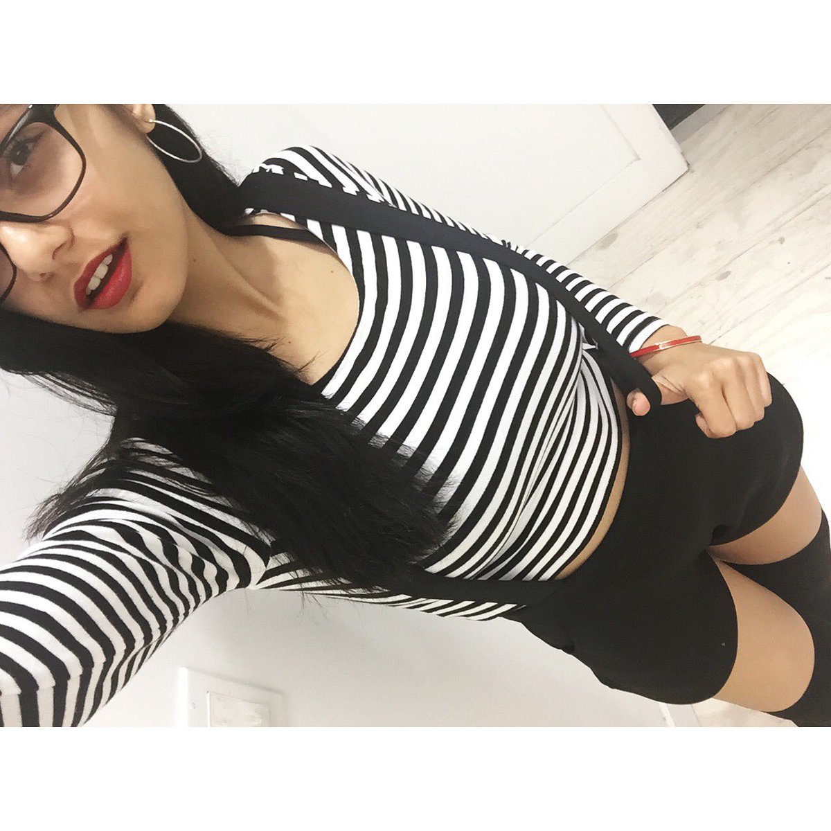 miakhalifa tweet picture