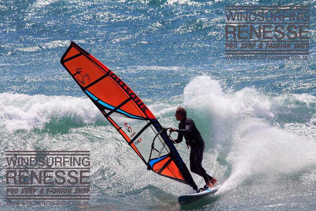theloftsails's tweet photo. Monty riding waves in Tarifa with the #Purelip https://t.co/GohL5vrksd #WindVision https://t.co/YLrDiEYb4Z