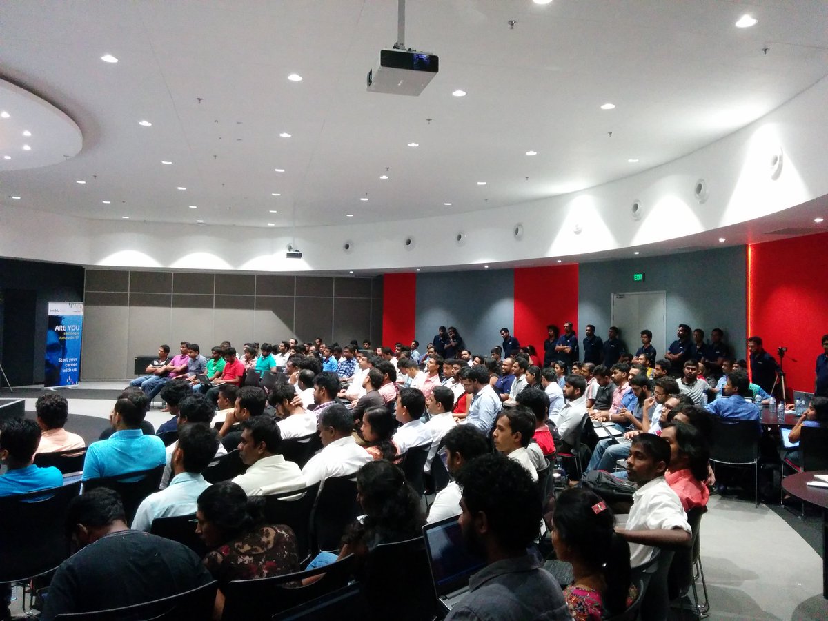 shafjag's tweet image. #colomboangular full house #embla  @IdeaMartLK @dialoglk #lka