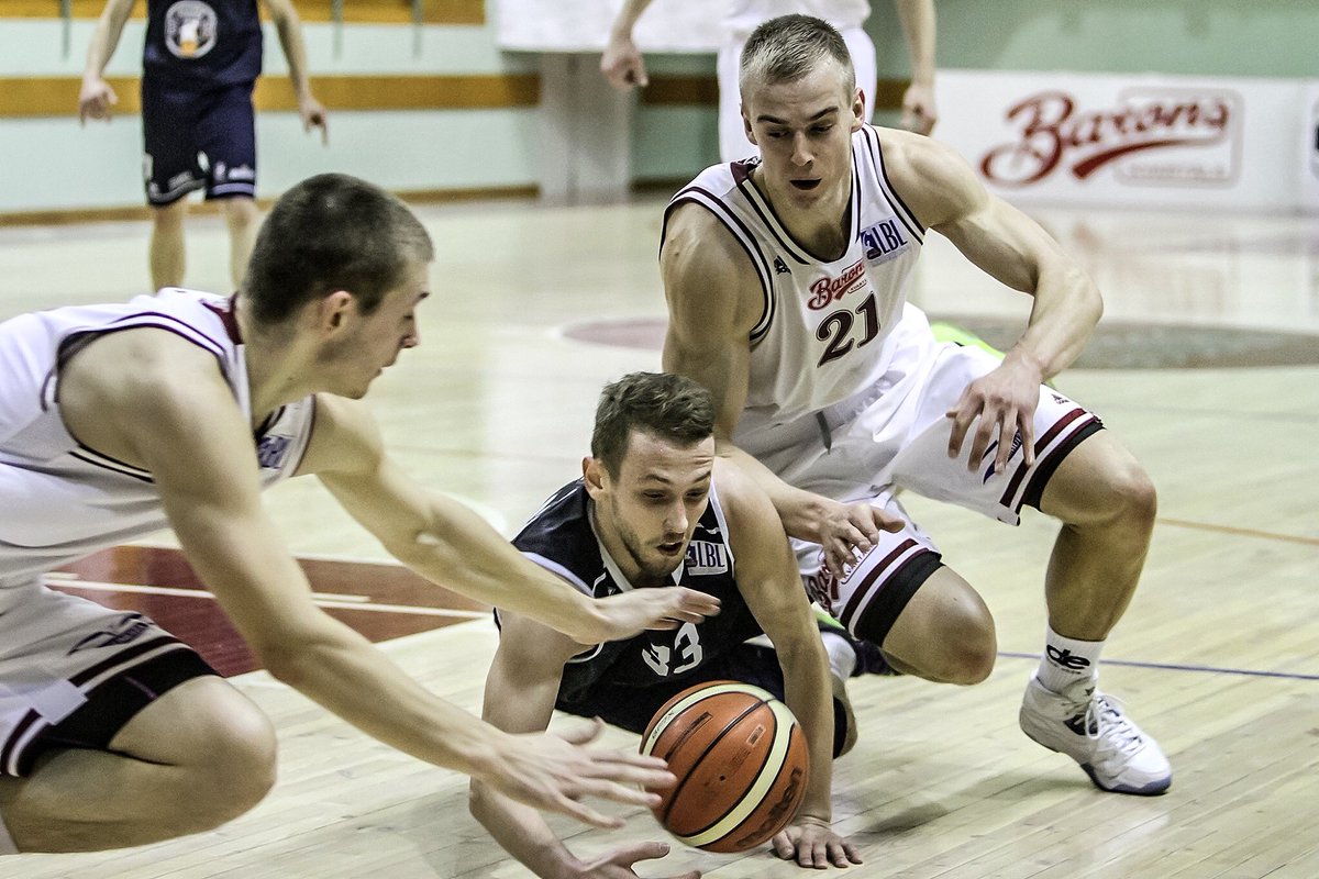 Lat_Est_League's tweet photo. .@BC_BARONS uzbrucējs Kristaps Dārgais marta mēnesī izcēlās ar 10,1 punktu, 7,9 atl.b., 3,6 piesp. (Eff. 14,9) https://t.co/jVxi0ImI0l