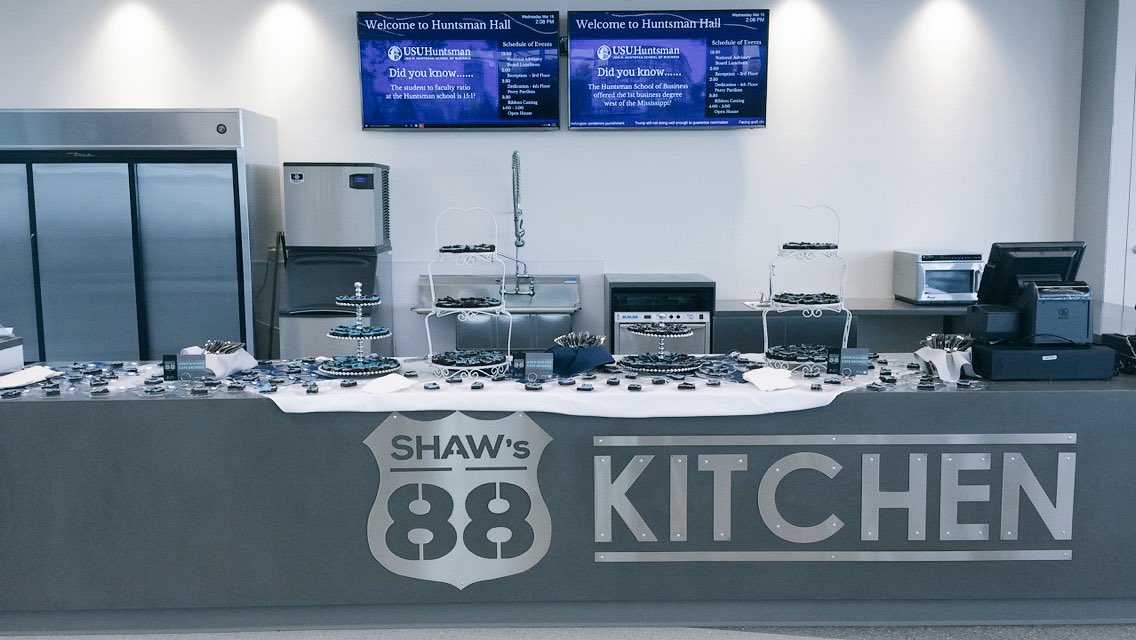 UtahStateDining's tweet photo. Come check out Shaw's Cafe for yourself! NOW OPEN until 7 tonight. 🐮🍱🌭🎉☕️🌯🍨🍭🍲 #usudining #shaws88 #aggielife https://t.co/jz6j6R3qG9