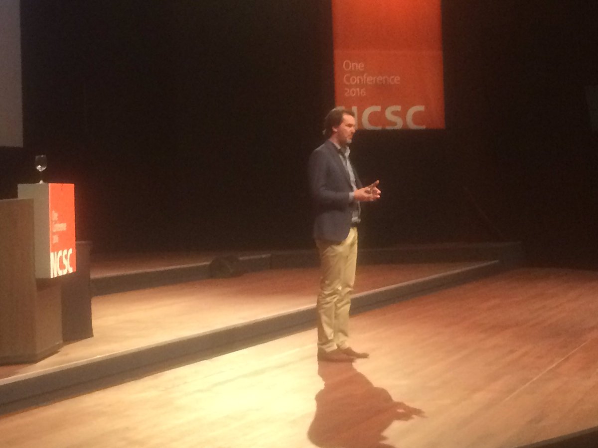 .<a href="/cryptoron/">𝗥𝗼𝗻𝗮𝗹𝗱 𝗣𝗿𝗶𝗻𝘀 🇿🇦</a> takes the main stage in the last keynote speech of One conference #NCSC2016