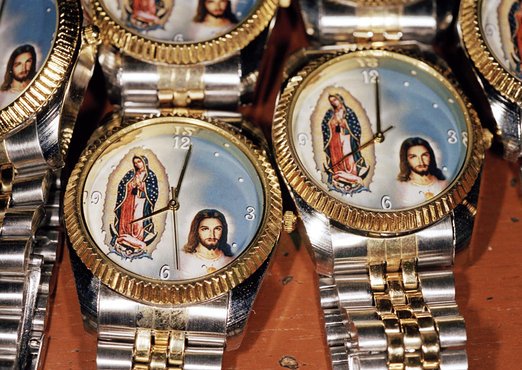 Aranthell's tweet image. Il est Martin Parr une.