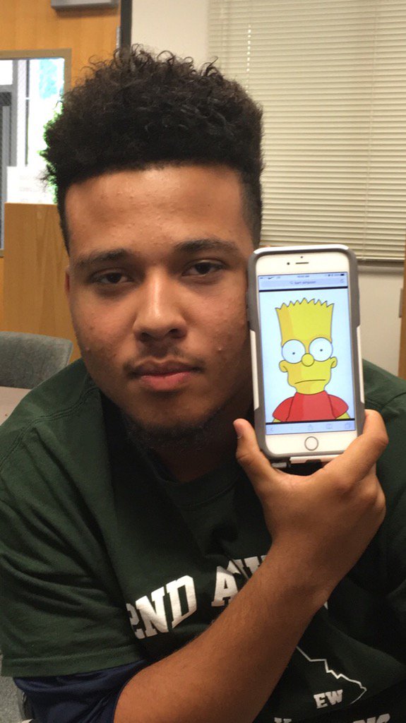 SRMHSpride's tweet image. Twins!!! What do you think? #funwithstudents