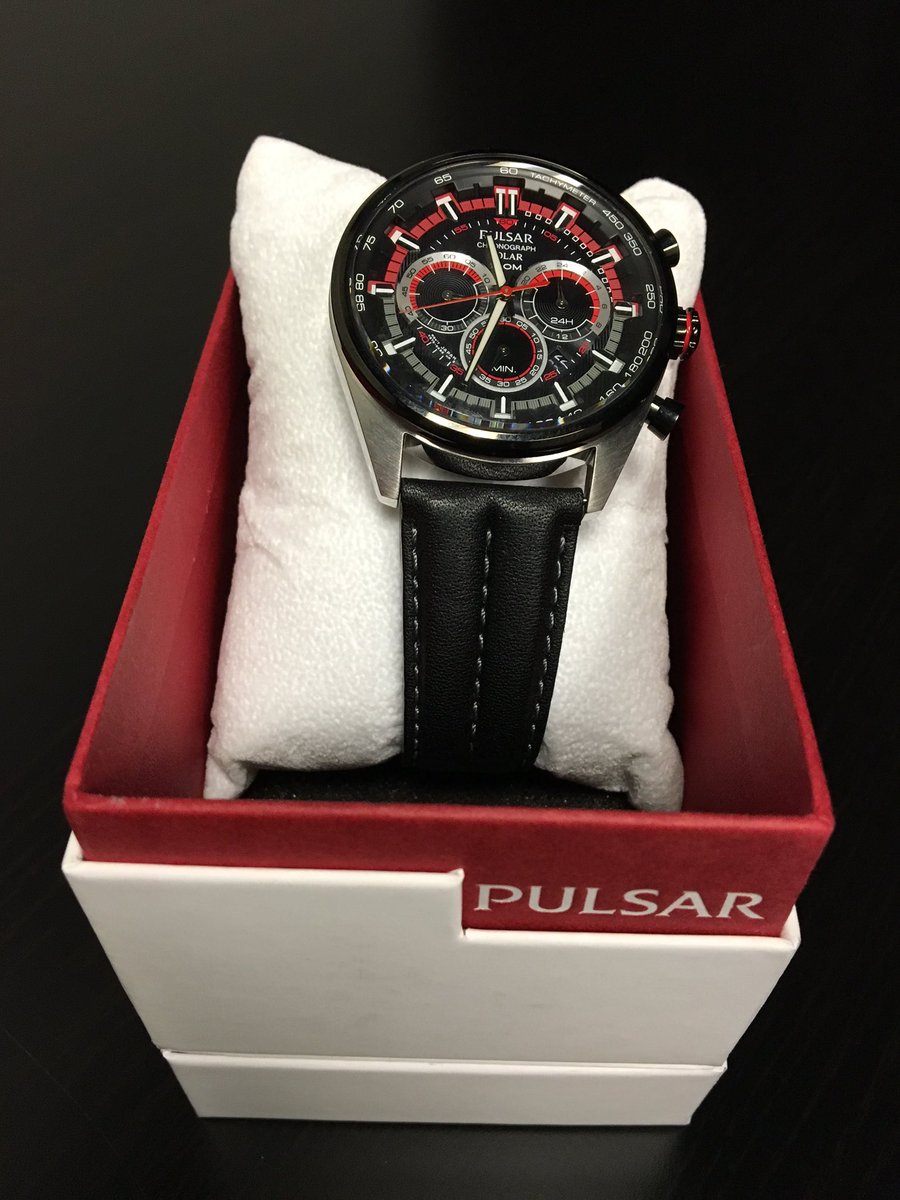 joeylogano's tweet photo. RT and follow me for a chance to win this @PulsarWatches solar watch! #WinItWednesday https://t.co/TRztieV3nZ