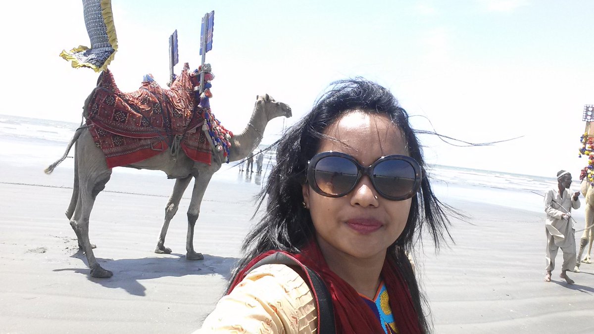 PapriJesmin's tweet photo. Beach of Arabian Sea... Enjoyed a lot... https://t.co/vYo3wGNjhD