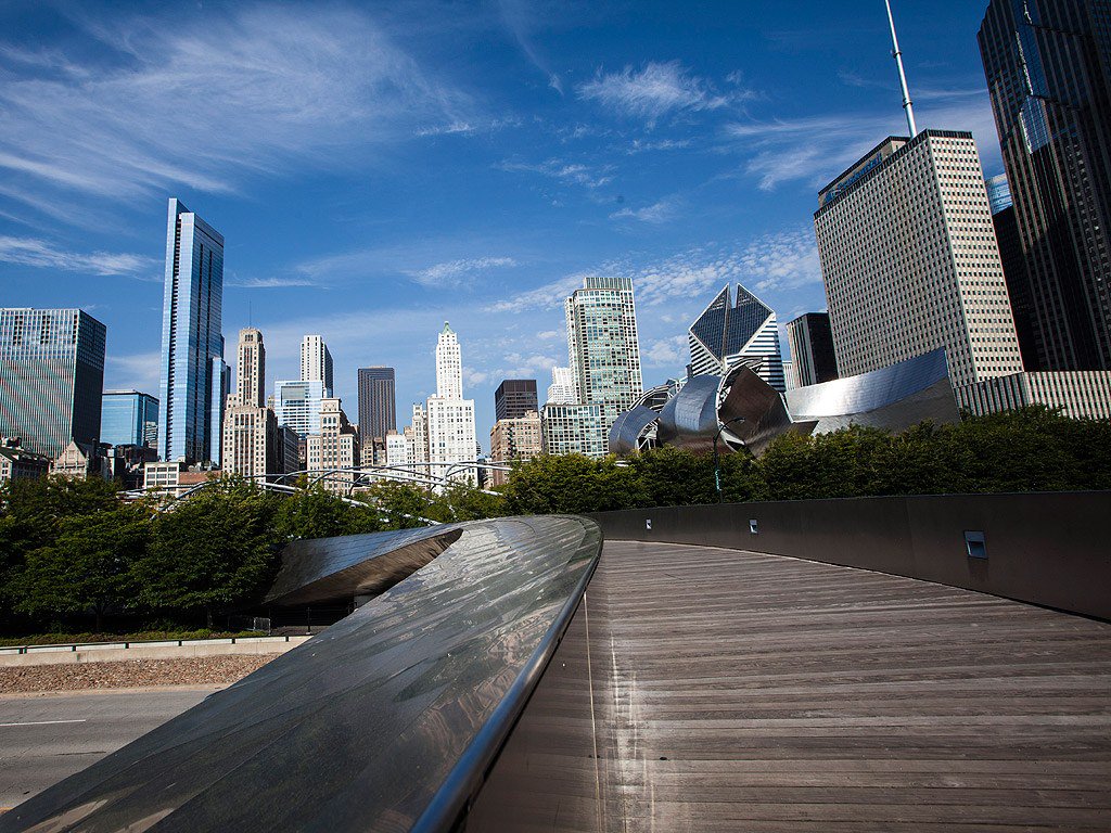 CNTraveler's tweet photo. There's really no better way to see a city than by walking it: https://t.co/duKGWsDmS5 #NationalWalkingDay https://t.co/EzTIzLaIpG