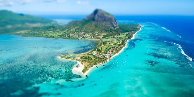 Le Monde (@lemondefr) on Twitter photo « Pourquoi j’ai caché mon argent dans un paradis fiscal » bit.ly/1V9fdwV par <a href="/dathilde/">Mathilde Damgé</a> « Pourquoi j’ai caché mon argent dans un paradis fiscal » bit.ly/1V9fdwV par <a href="/dathilde/">Mathilde Damgé</a>