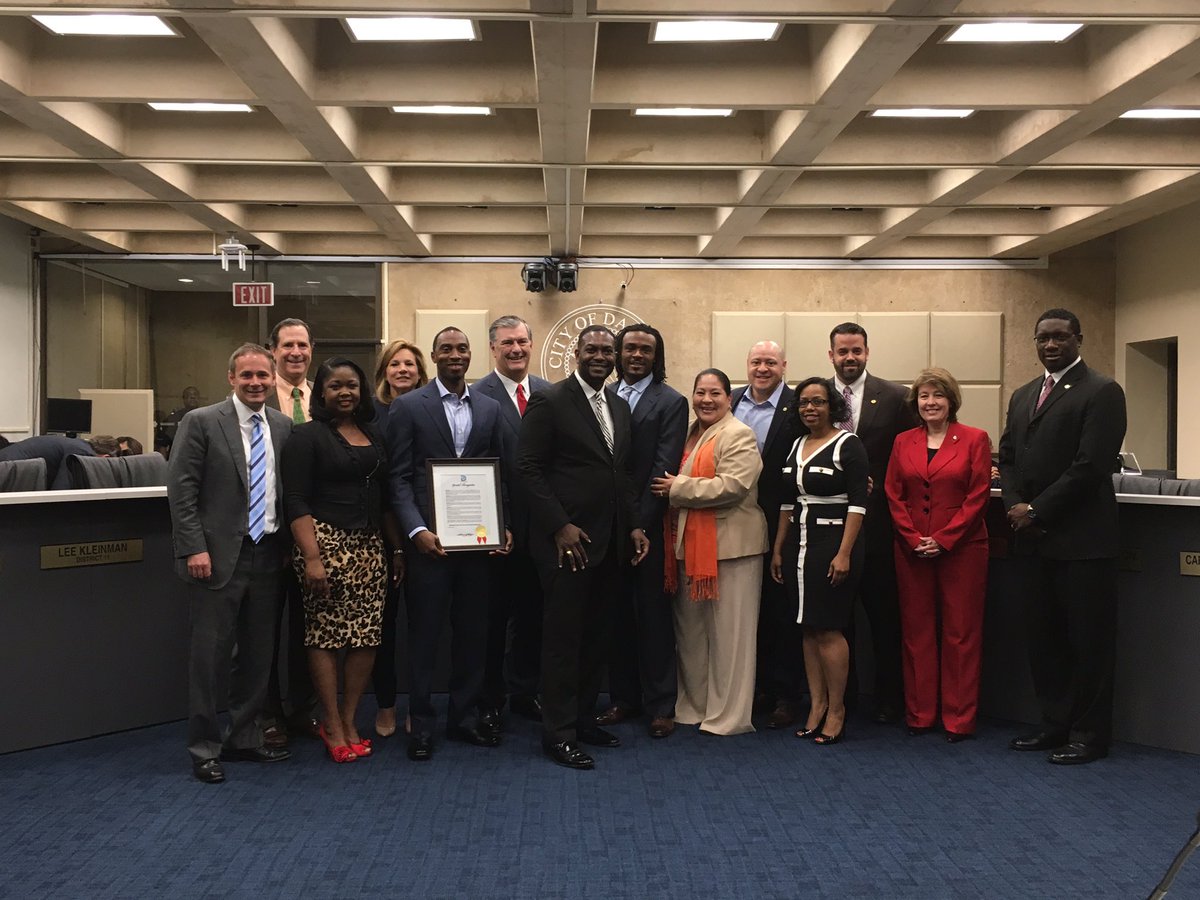 .<a href="/CityOfDallas/">City of Dallas</a> recognized <a href="/BCarr39/">Brandon Carr</a> for developing a mentoring program for Carter HS &amp; Mark Twain Elementary students