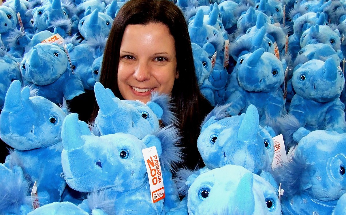 A new toy has been launched to make children happier and rhinos safer. greatbigrhinos.org.uk/news/article/g… #rhinos