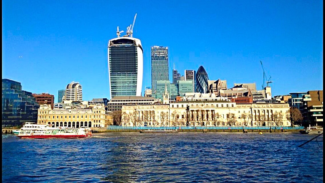 henriettelaur's tweet photo. #london #thames #sunnydayinjanuary #river #City #photo #amateurphotos #photography #building https://t.co/DUUDJ4dIn1