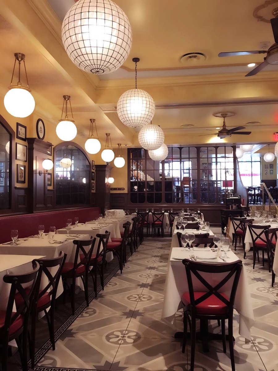 LHommageDC's tweet photo. If you ask us, these are the words that describe a traditional French restaurant:luxury, beauty, classic, and style https://t.co/xCSL0QU3Nm