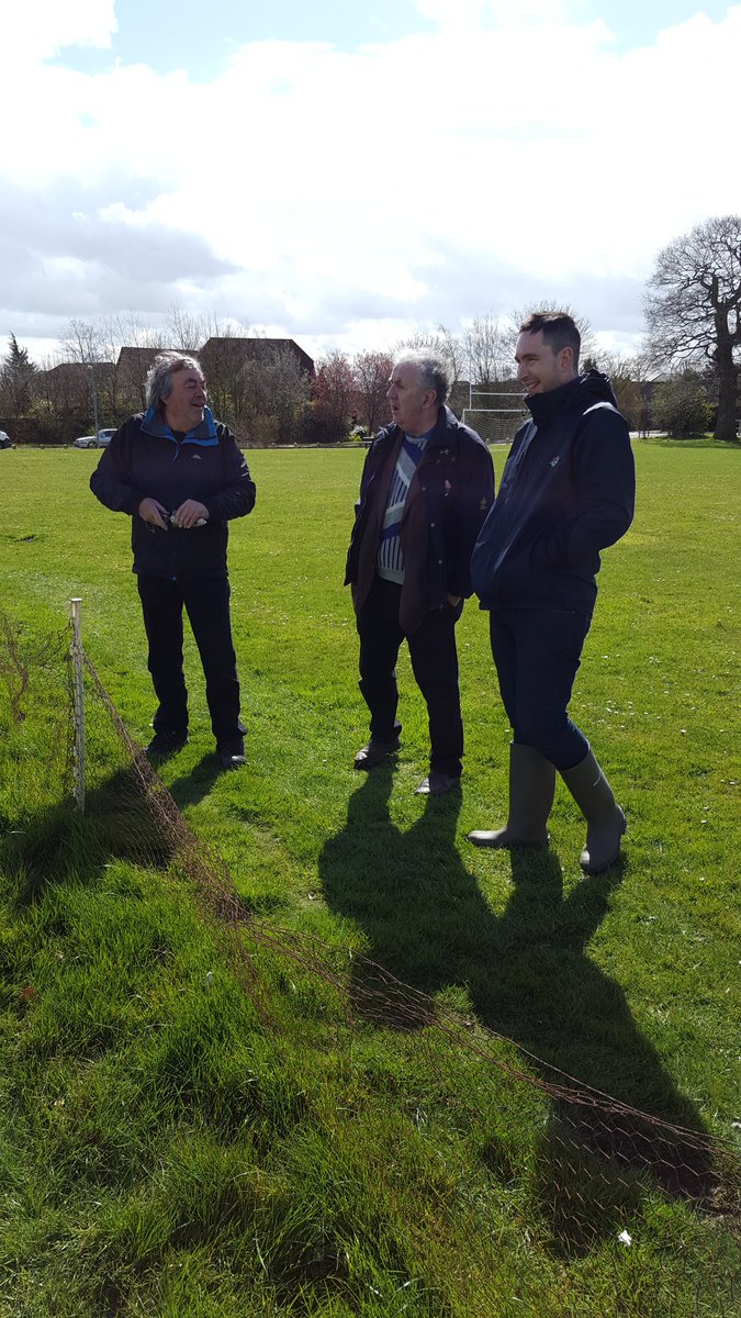 BarfordMowsbury's tweet photo. Graham shares a joke with Ian & Mike after some pitch work this morning. #GBMCC #pitchprep https://t.co/fEelo0c5CI